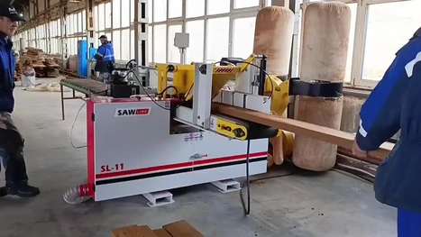 Запуск ленточно-делительного станка SAWLINE SL 11 для пиления термоясеня
