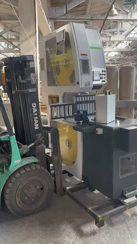 Очередной запуск вертикального ленточного делителя SAWLINE SL 37