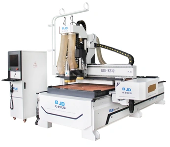 Обрабатывающий центр с ЧПУ BJD X232 2030